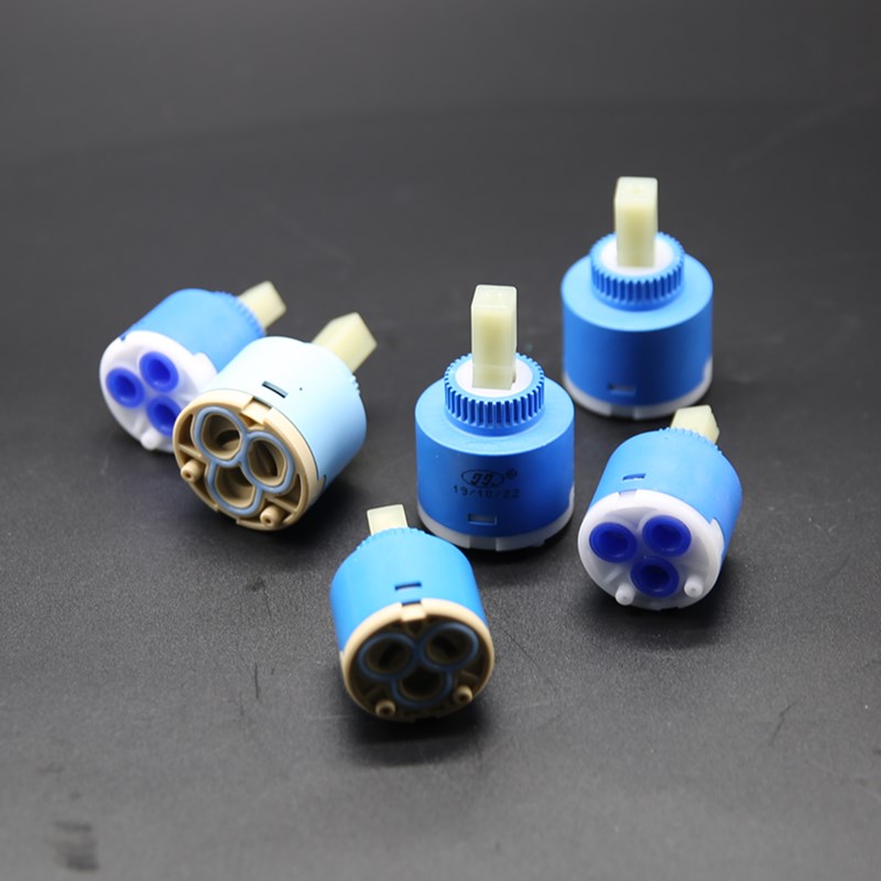 蛇口混合スプールバルブ 25 MM/35 MM/40 MM  - Basin Mixer Cartridge のレビューと価格